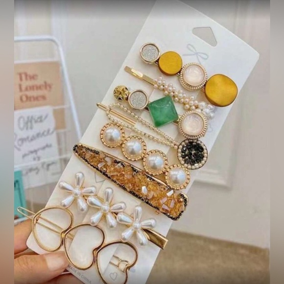 ✨NEW Elegant Gold and Pearl Hair Accessory Set - Picture 2 of 5